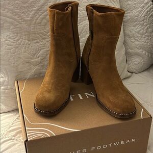 Portland Leather Tan Heeled Boots with Suede Finish